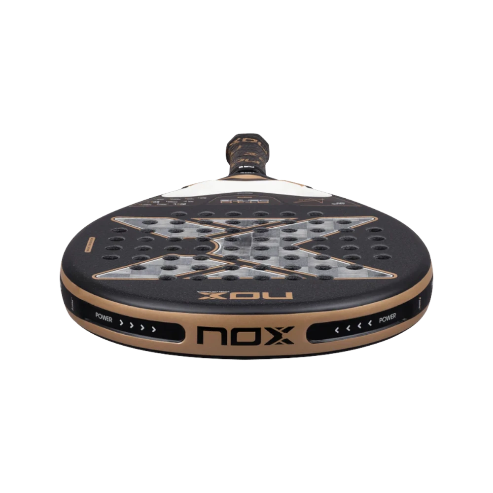 Pala de pádel Nox AT10 Genius 18K Alum by Agustín Tapia, vista frontal de la cara