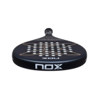 Pala de pádel Nox AT10 Genius Ultralight, vista frontal de la cara