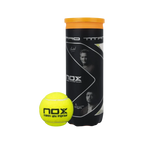 Bote Nox PRO Titanium con pelotas fuera