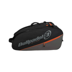 Paletero Bullpadel Advance 2026 negro y naranja, vista principal