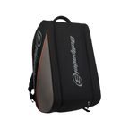 Paletero Bullpadel Advance 2026 negro y naranja, vista 3