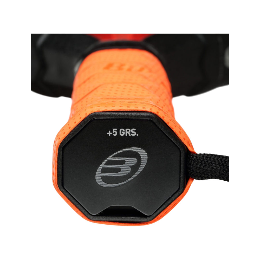 Bullpadel Custom Weight Grip montado en pala vista 2