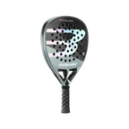 Pala de pádel Bullpadel Hack 04 26, vista inclinada