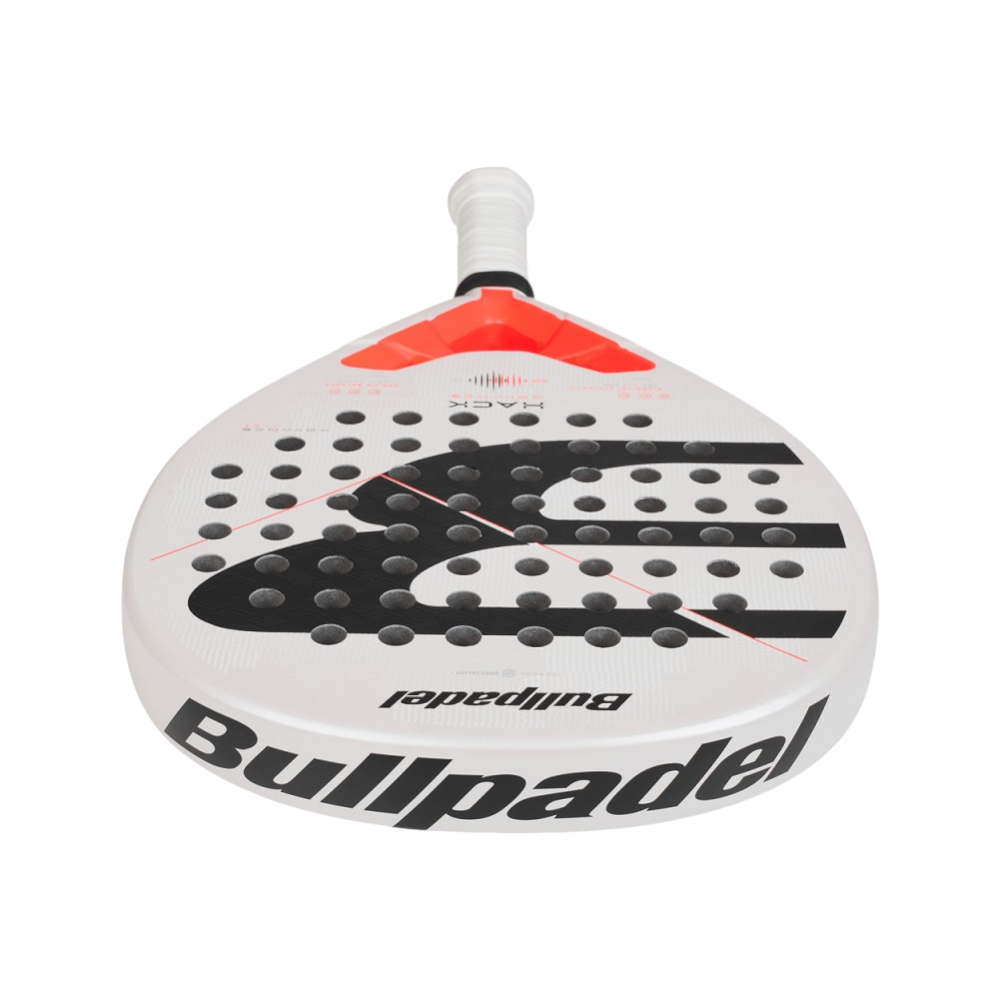 Pala de pádel Bullpadel Hack Advance, vista frontal de la cara