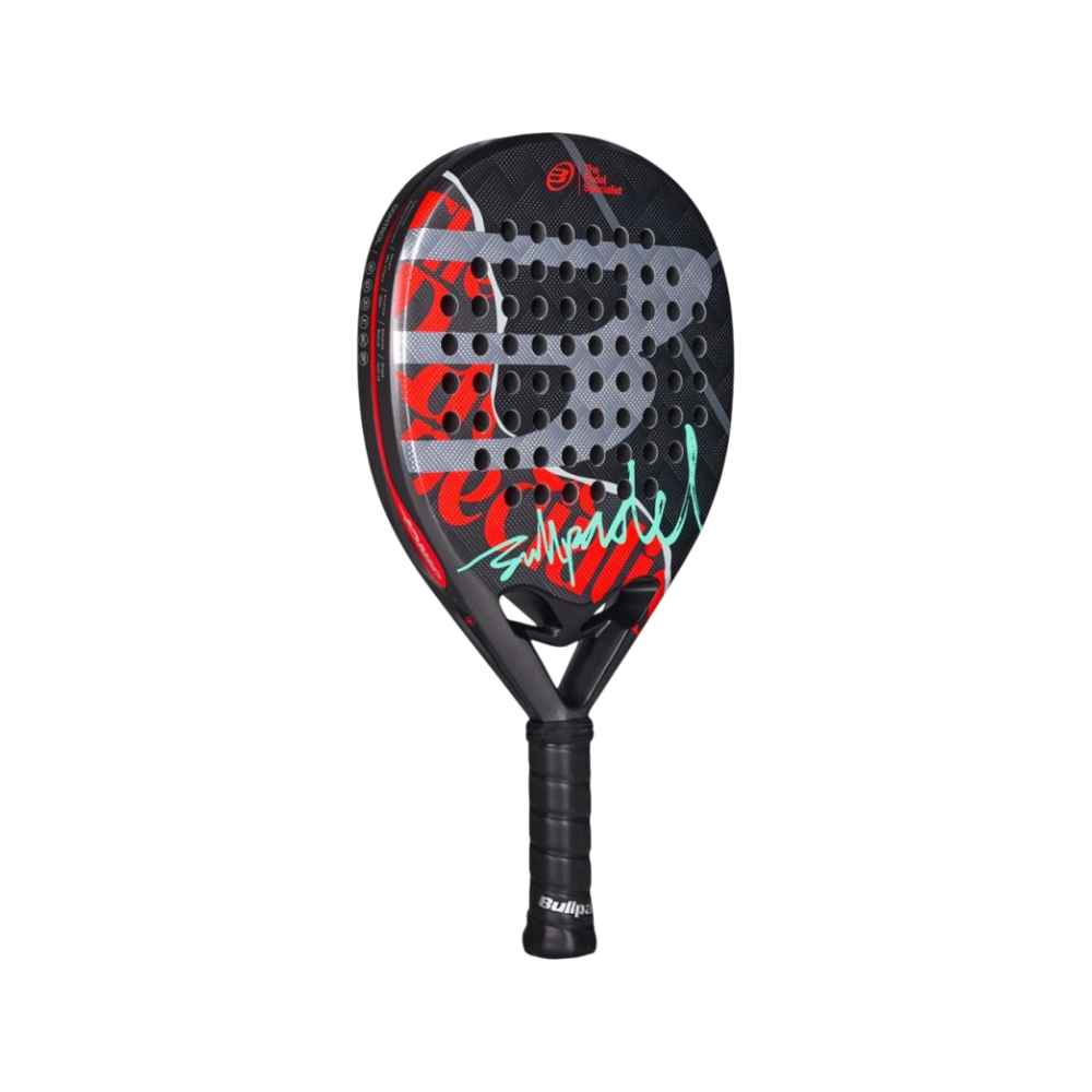 Pala de pádel Bullpadel Ionic Control 26, vista inclinada