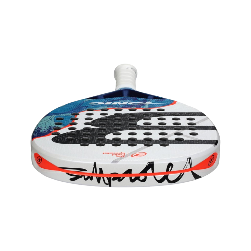 Pala de pádel Bullpadel Ionic Power 26, vista frontal de la cara