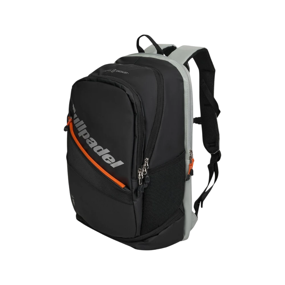 Mochila Bullpadel Hack 2026 negro y naranja, vista 2