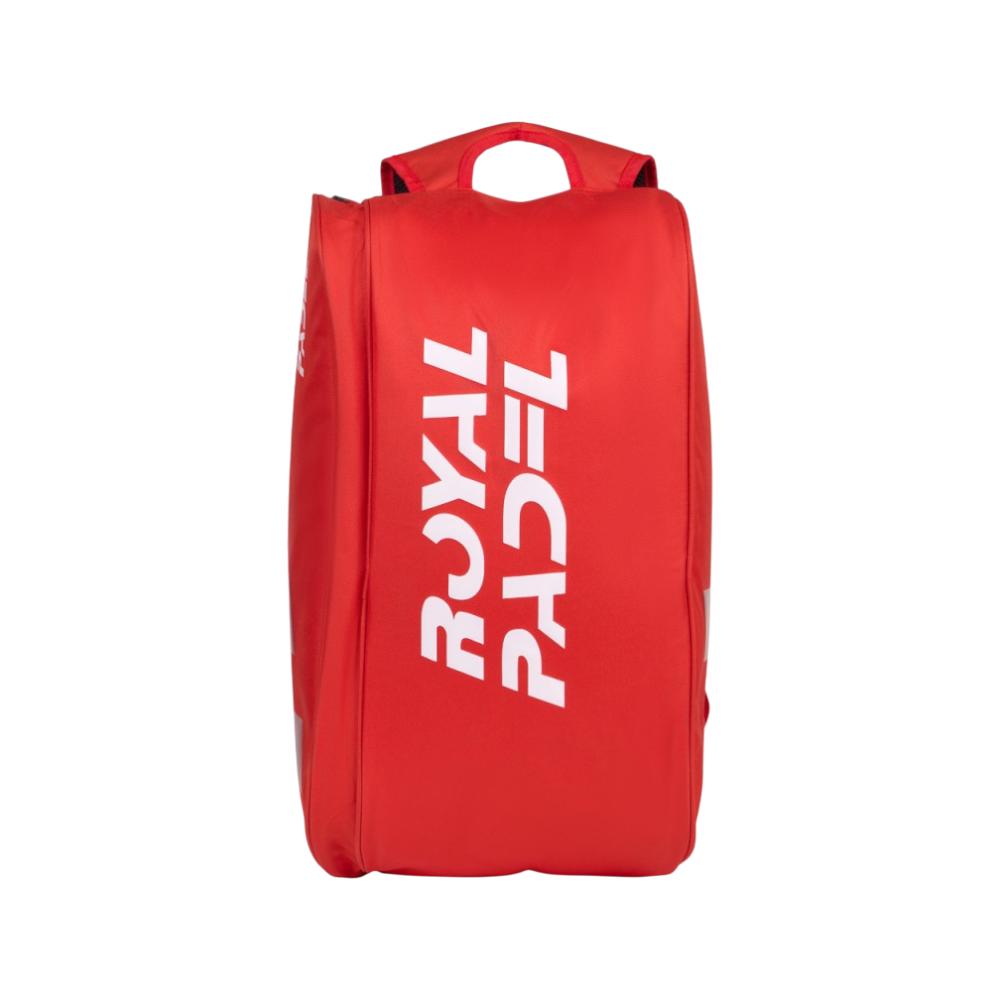 Paletero Royal Padel One rojo, de pie